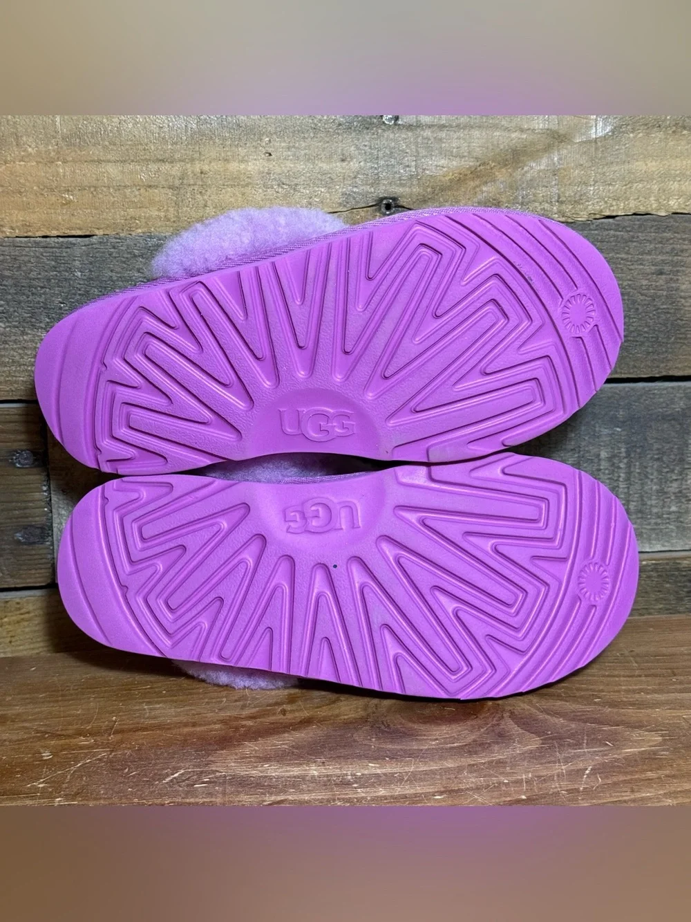 UGG Suede Cozy Shearling Slippers YOUTH 3 Purple Ruby Pink
